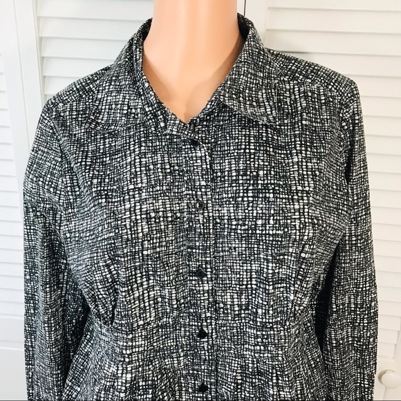 3/$25 A.N.A. Geometric Pattern Button Down Shirt Size 14 - Picture 2 of 9